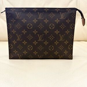 Louis Vuitton Toiletry Pouch 26